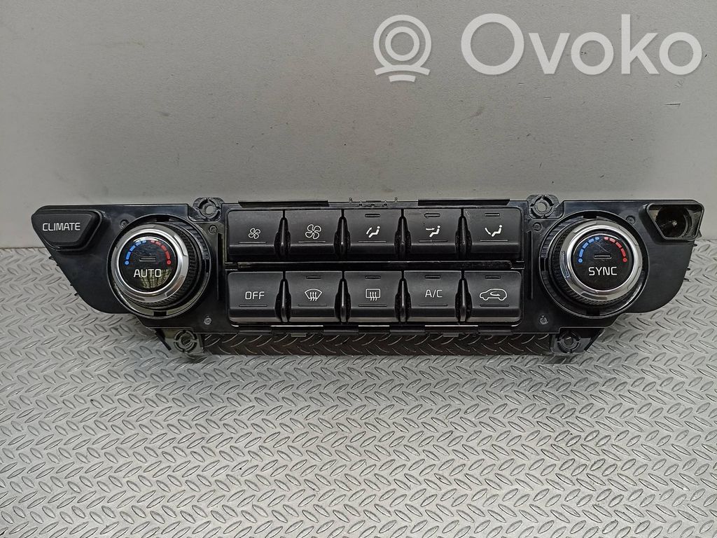 KIA Sportage Climate control unit 
