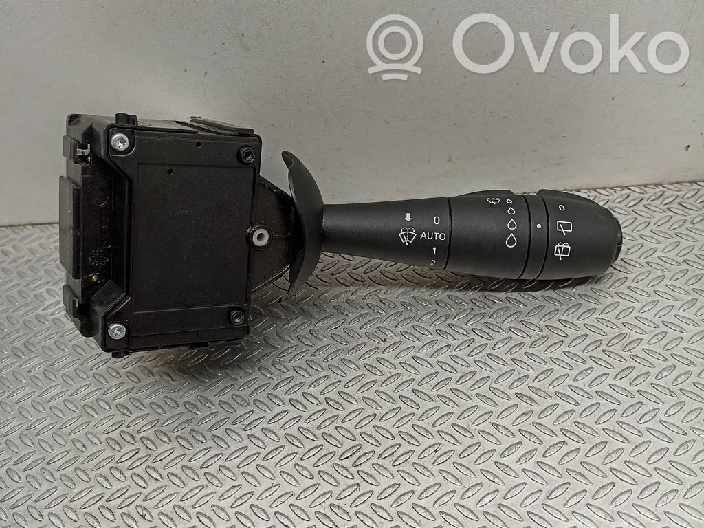 Renault Twingo III Schalter Hebel Scheibenwischer 
