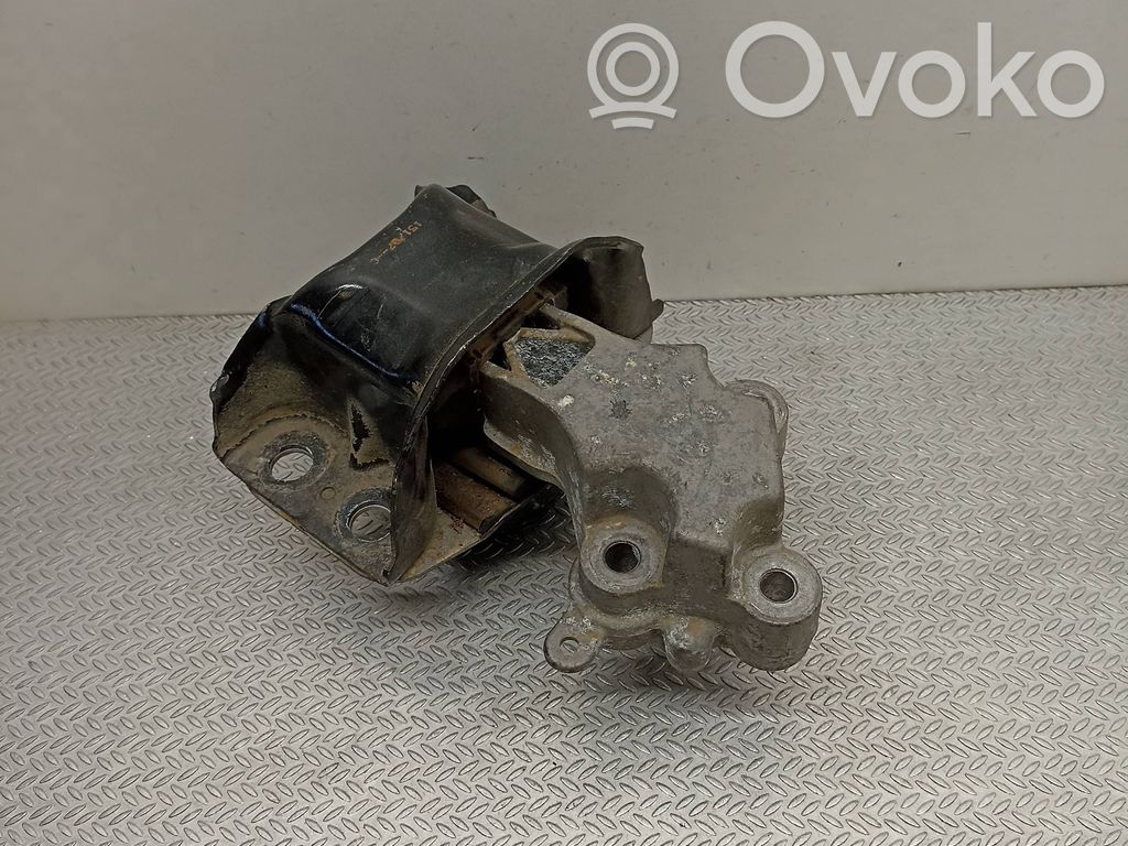 Renault Twingo II Engine mount bracket 