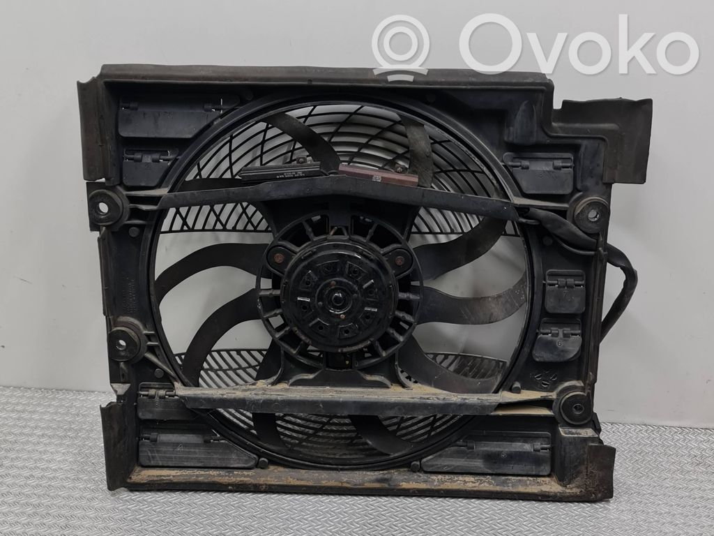 BMW 5 E39 Ventilador eléctrico del radiador 