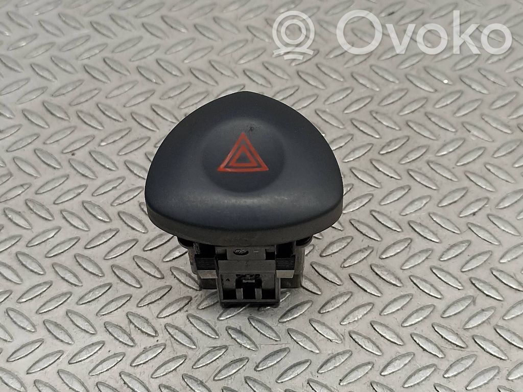 Renault Clio III Hazard light switch 