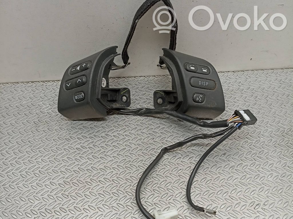 Toyota Corolla Verso AR10 Vairo mygtukai/ jungtukai 