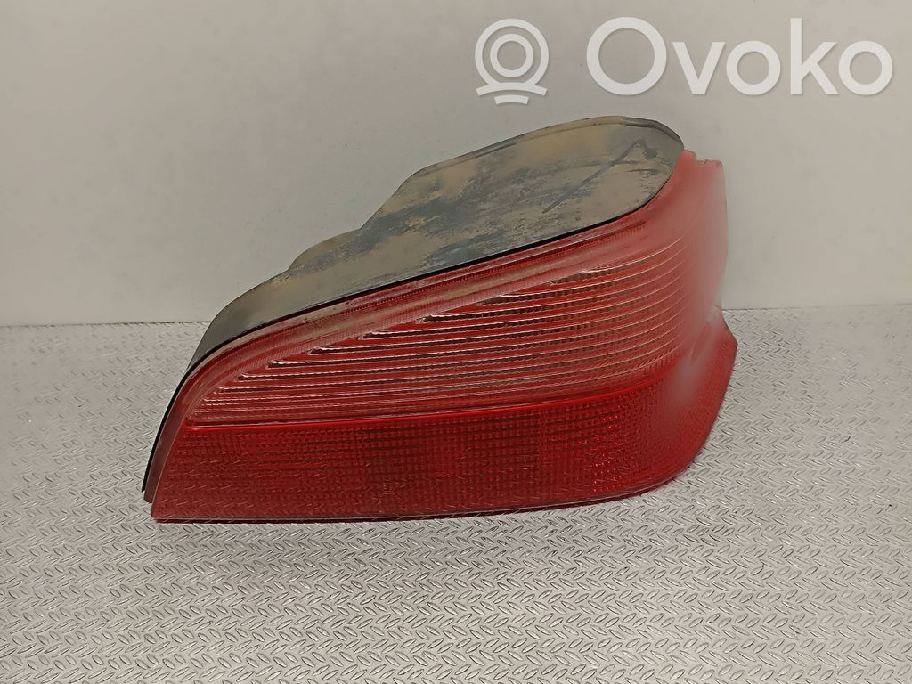 Peugeot 106 Rear/tail lights 