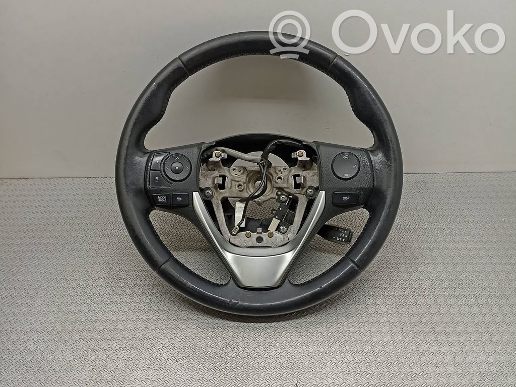 Toyota Auris E180 Ohjauspyörä 
