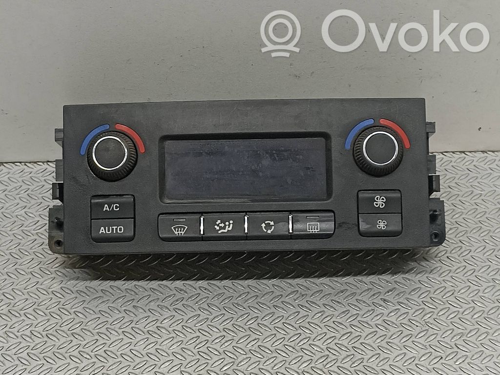Peugeot 207 Climate control unit 