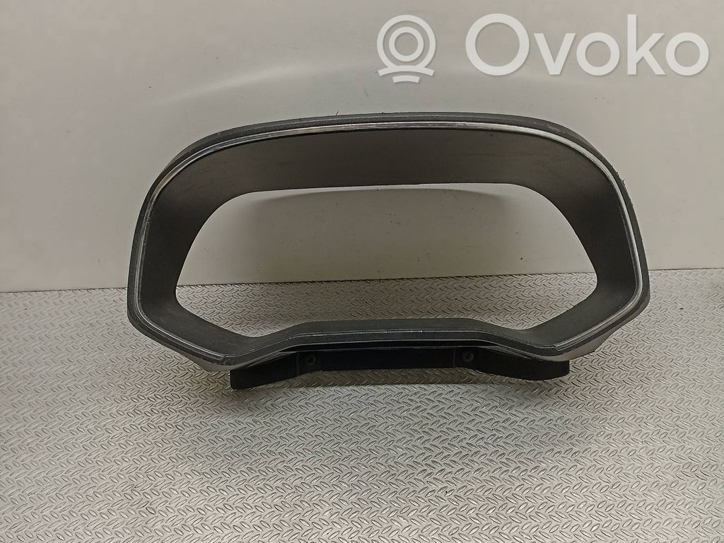 Renault Clio V Dashboard trim 