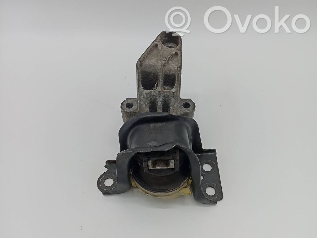 Renault Clio III Engine mount bracket 