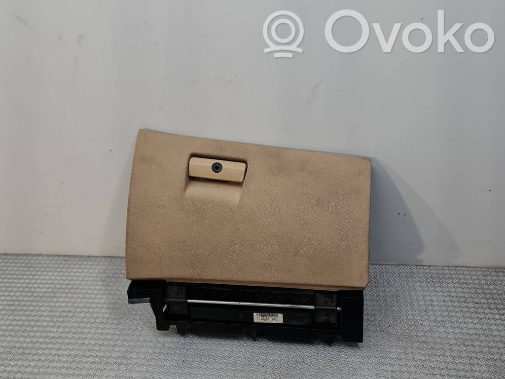 BMW X3 E83 Glove box 