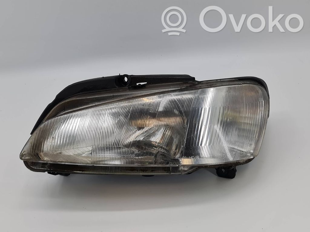 Peugeot 106 Etu-/Ajovalo 