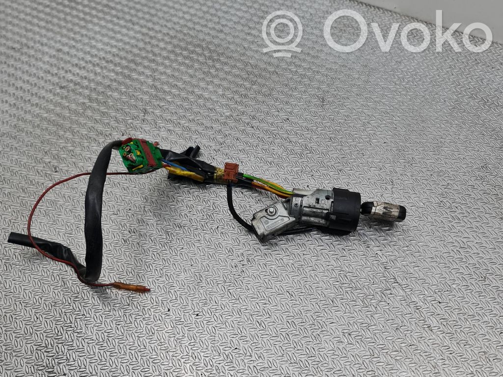 Citroen C3 Užvedimo spynelė 