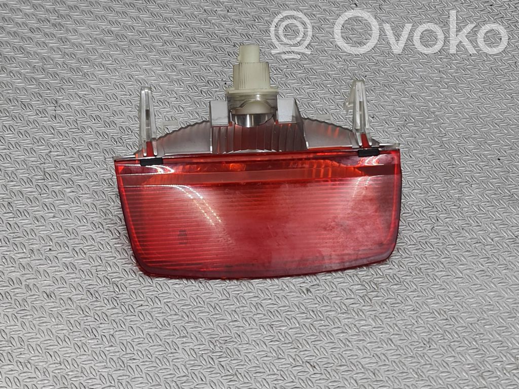 Nissan Micra Third/center stoplight 