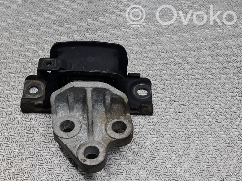 Engine mount bracket   55700655,468646740