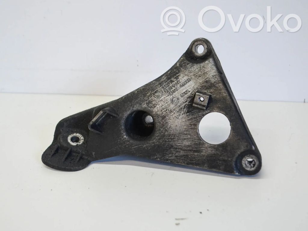 BMW 5 E60 E61 Engine mounting bracket 