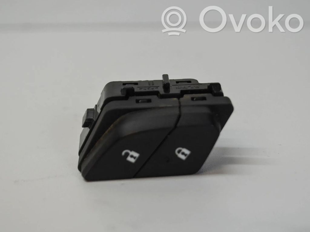 Chevrolet Camaro Central locking switch button 