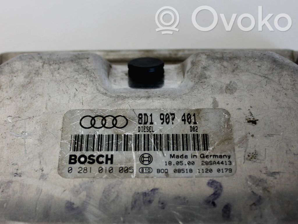 Audi A4 S4 B5 8D Variklio valdymo blokas 
