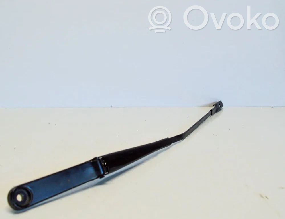 Audi A4 S4 B9 8W Scheibenwischer 