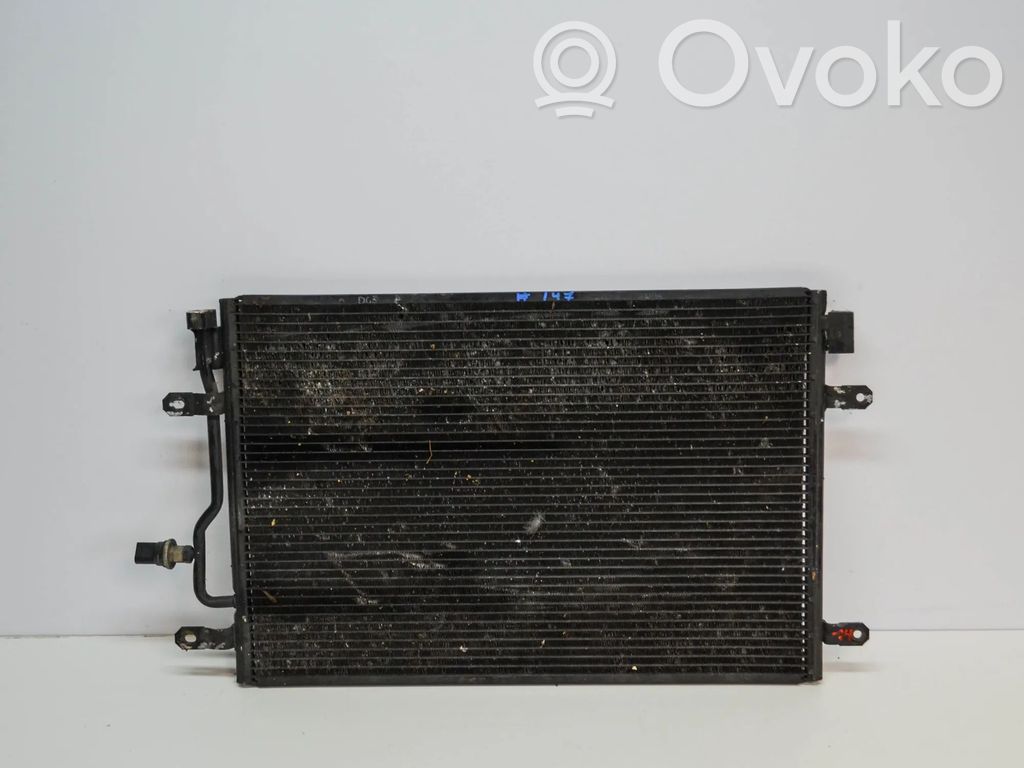 Audi A4 S4 B6 8E 8H Skraplacz / Chłodnica klimatyzacji 