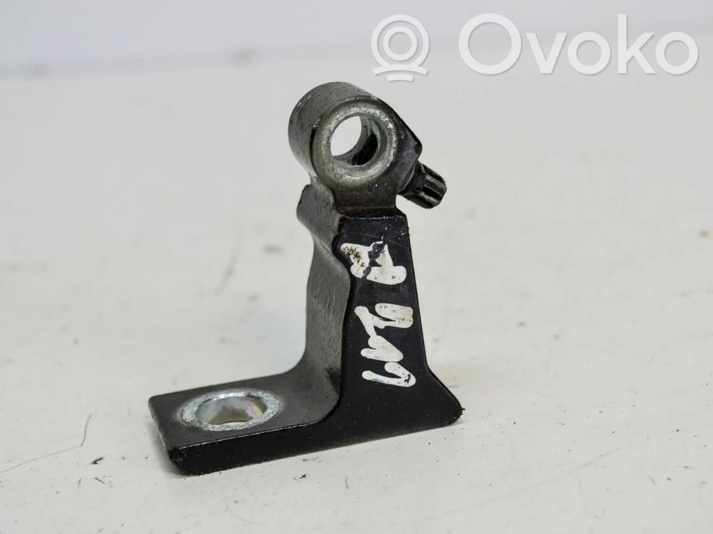 Audi Q3 8U Front door upper hinge 