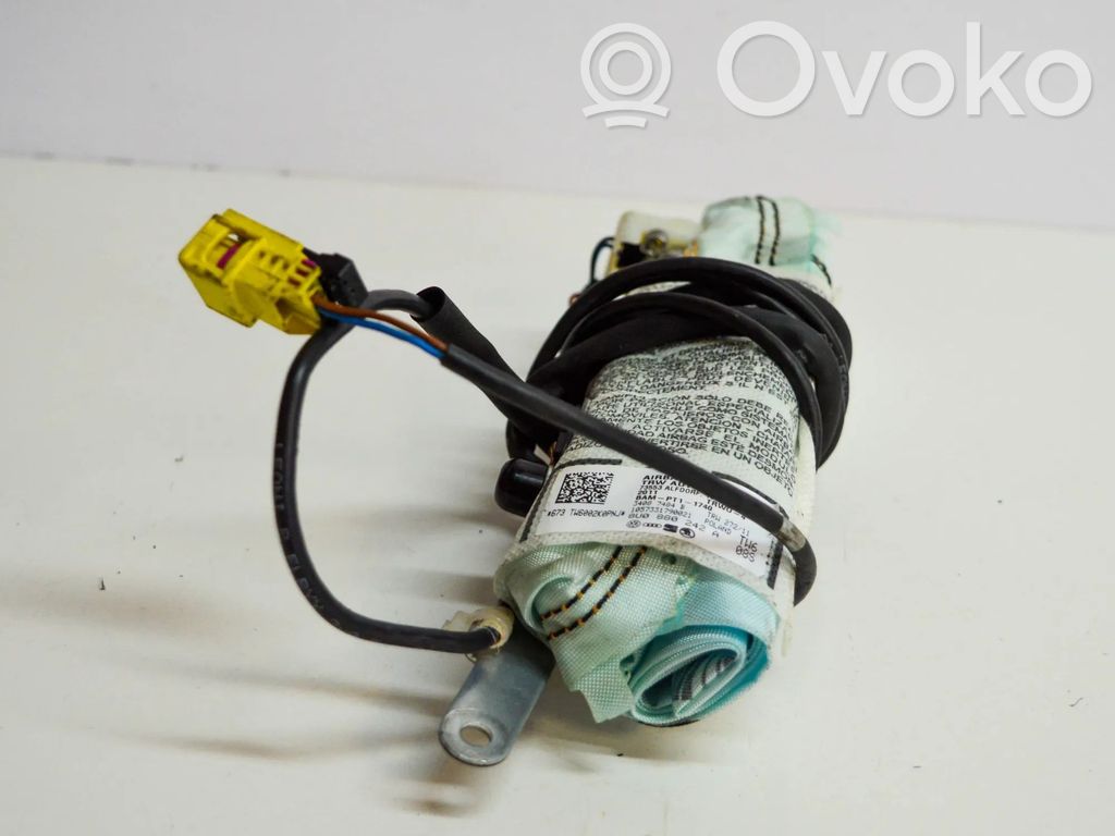 Audi Q3 8U Istuimen turvatyyny 