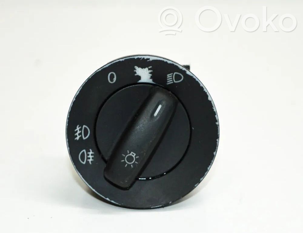 Volkswagen Golf V Interruptor de luz 