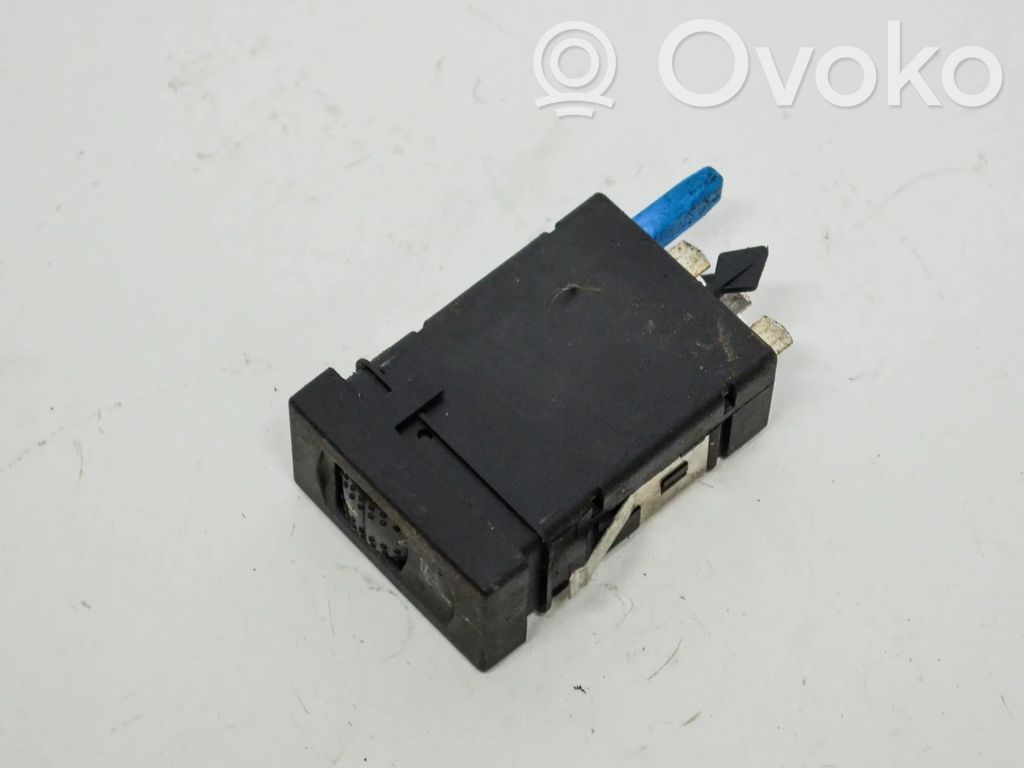 Volkswagen PASSAT B5 Otros interruptores/perillas/selectores 