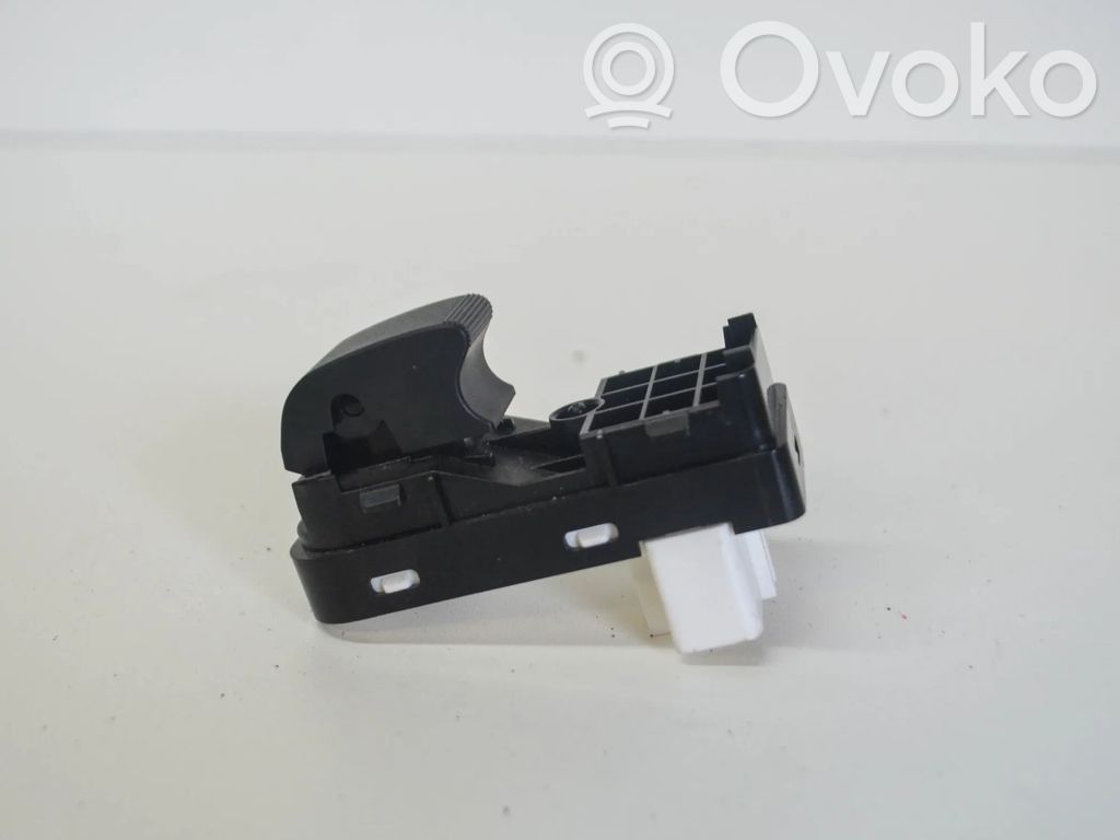 Mazda 3 II Interruptor del elevalunas eléctrico 