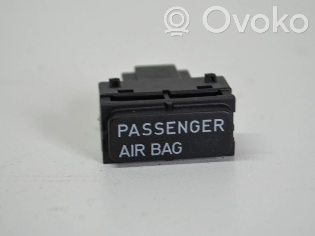 Volkswagen Golf VI Interruptor de encendido/apagado del airbag de pasajero 