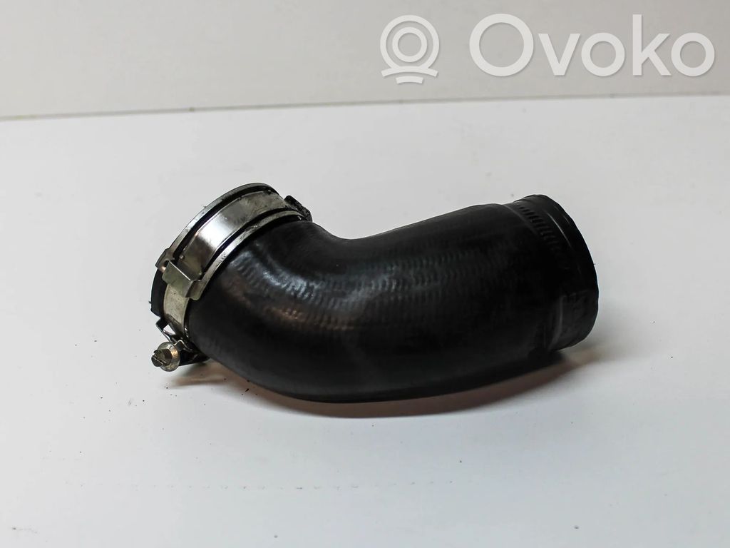 Volkswagen Tiguan Wąż / Rura intercoolera 