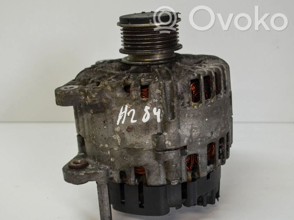 Audi A4 S4 B7 8E 8H Generatorius 