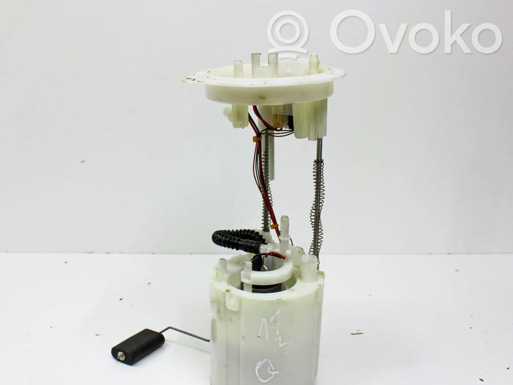 Audi Q3 8U Bomba interna de combustible 