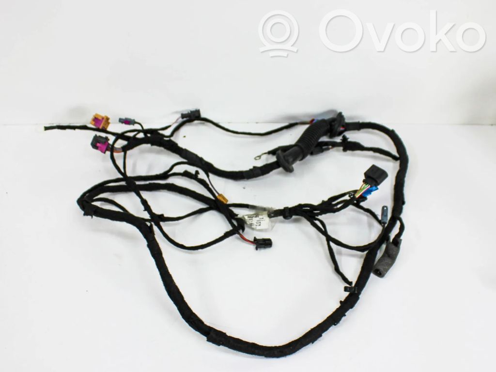 Arnés de cableado de la puerta trasera/maletero   8U0971148DR