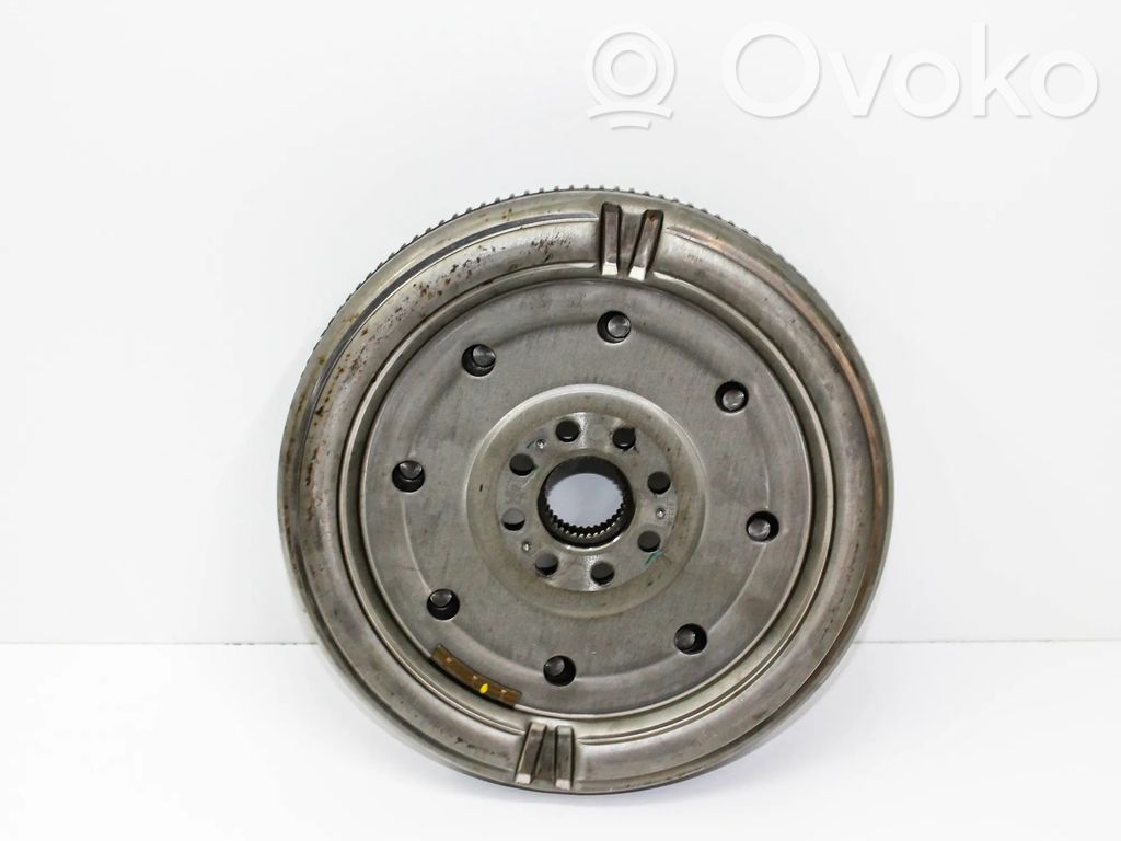 Audi A3 S3 8V Koło zamachowe 