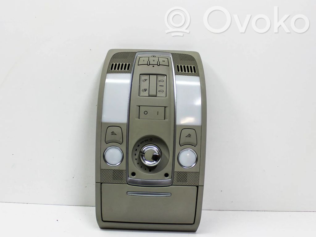 Audi Q7 4L Luz del asiento delantero 
