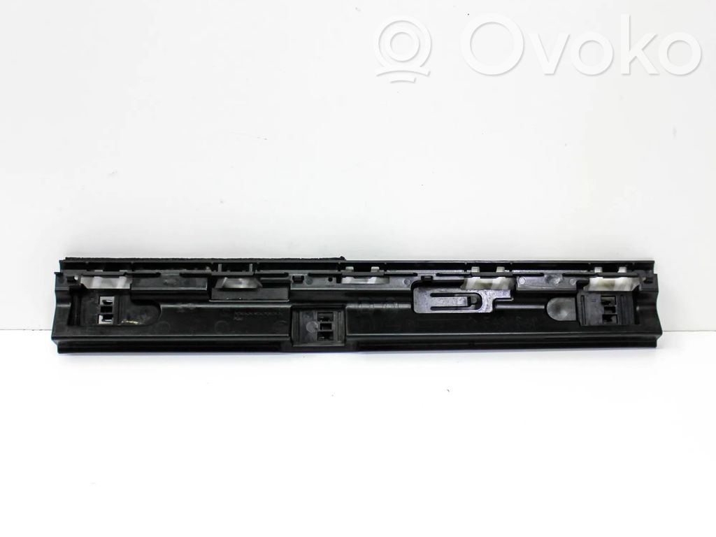 BMW X1 F48 F49 Garniture de marche-pieds / jupe latérale 