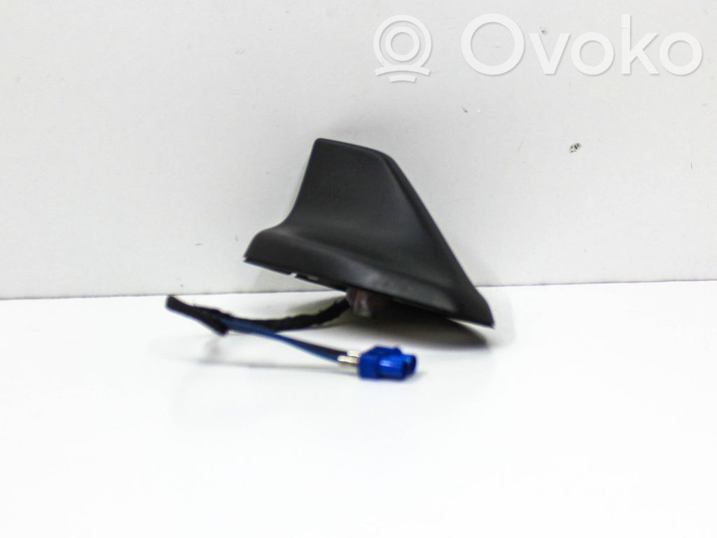 Ford Escape IV GPS-pystyantenni 