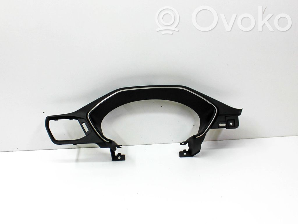 Ford Escape IV Moldura del panel 