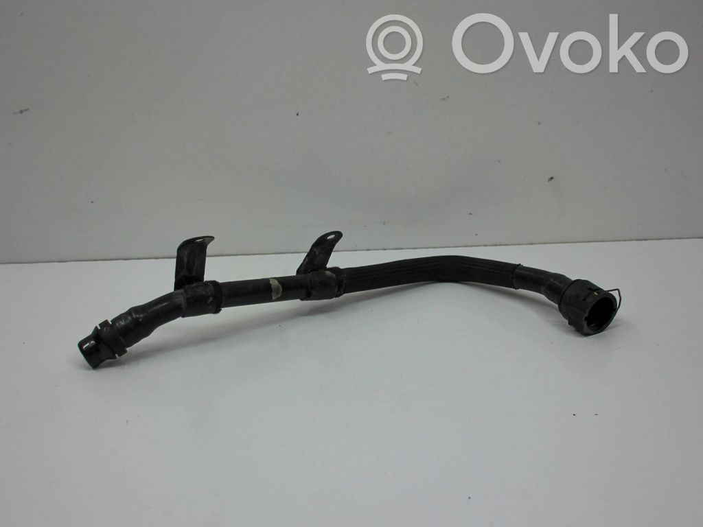 Engine coolant pipe/hose