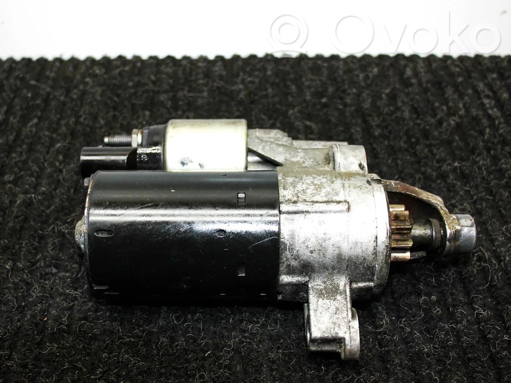 Motor de arranque   06H911021A