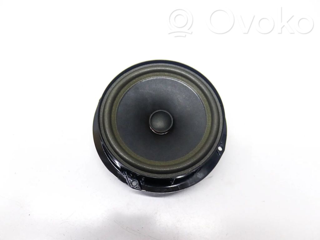 Cupra Born Altavoz de la puerta trasera 