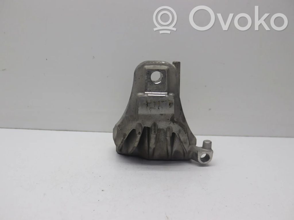 Alfa Romeo Stelvio Engine mounting bracket 