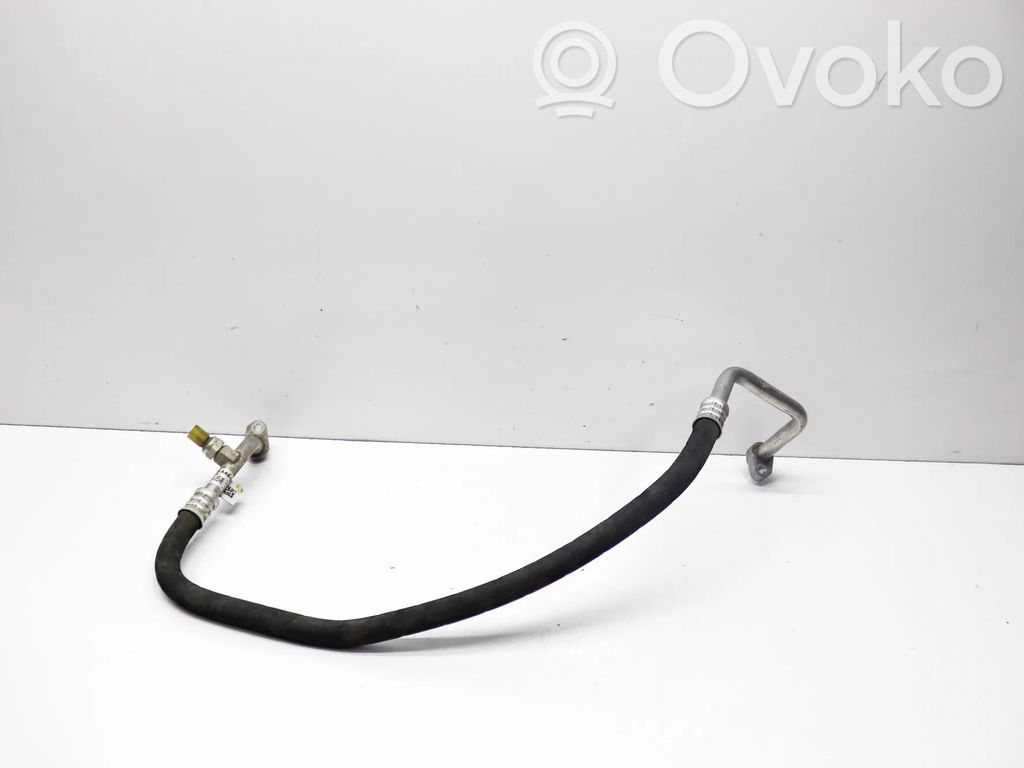 BMW iX3 G08 Ilmastointilaitteen putki (A/C) 