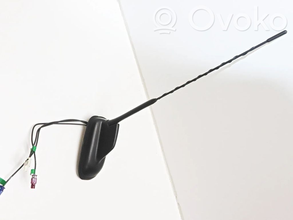 Skoda Superb B6 (3T) Antena aérea GPS 