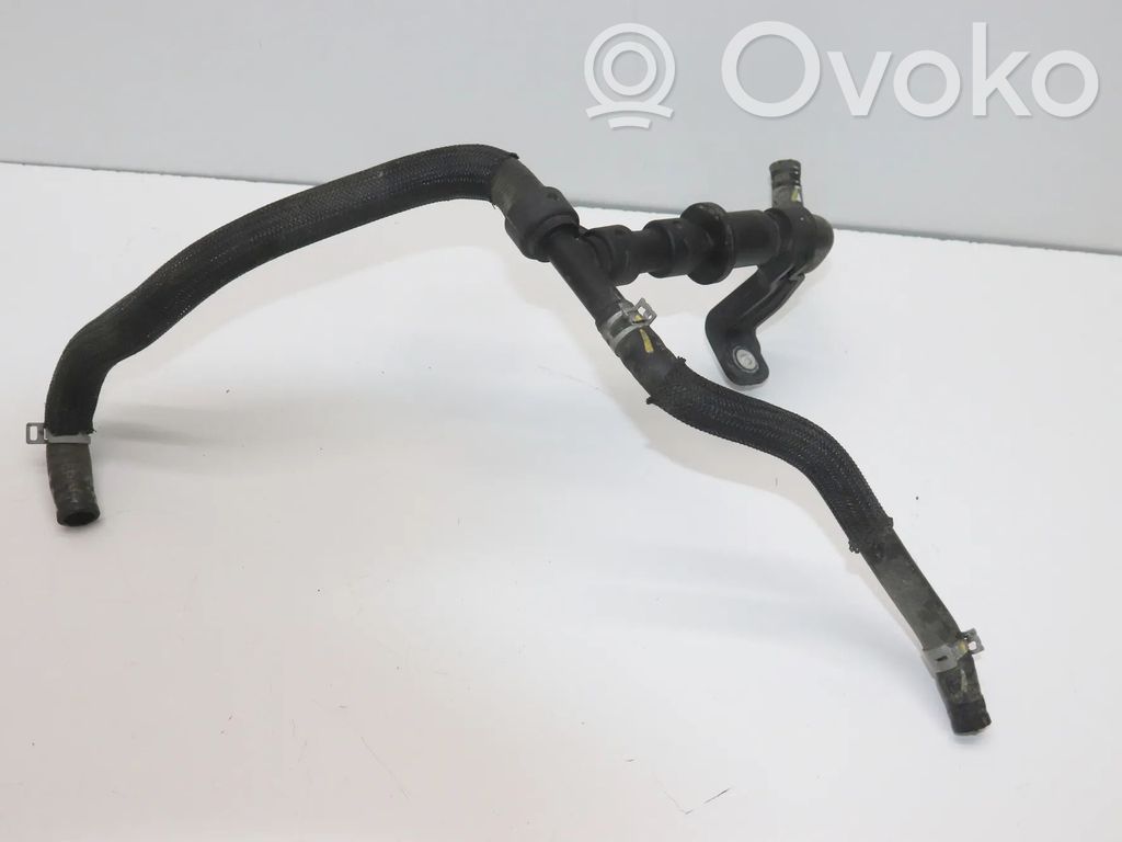 Nissan Altima Conductă/furtun lichid de răcire motor 