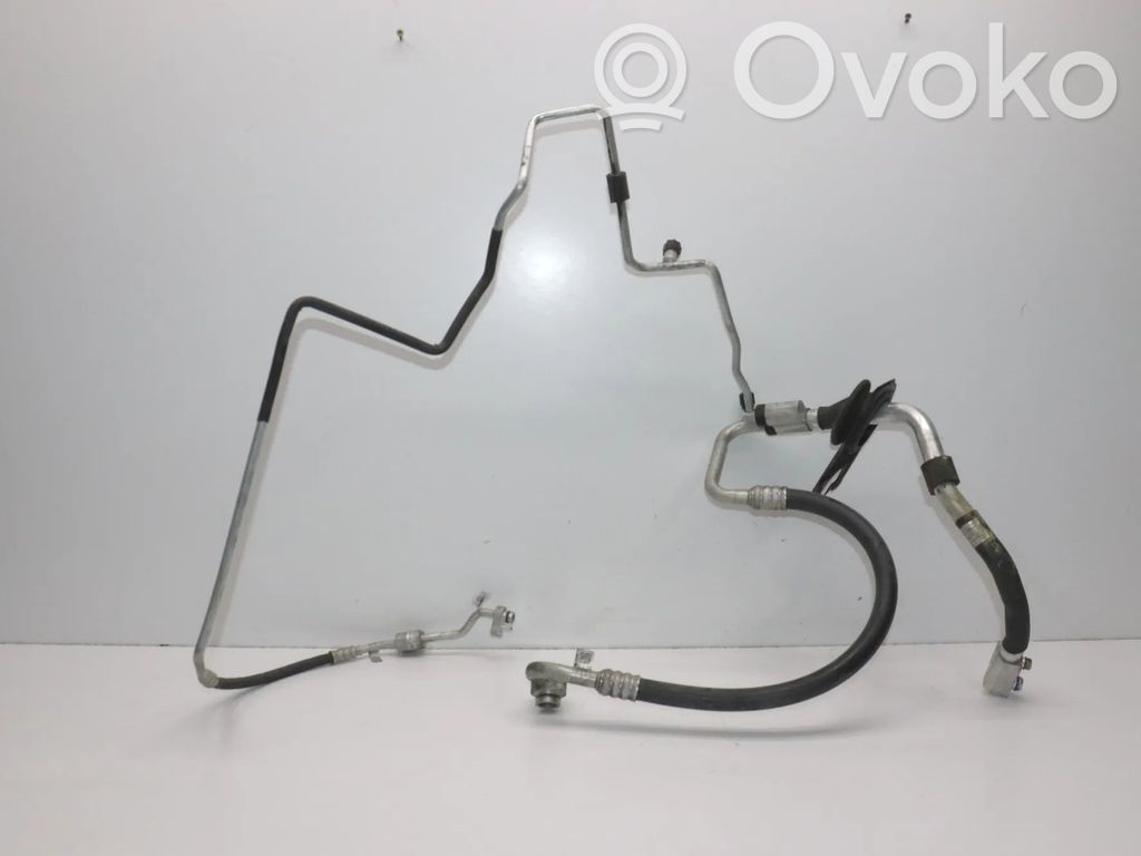 Audi Q5 SQ5 8R Ilmastointilaitteen putki (A/C)