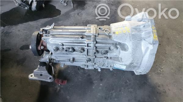 BMW 3 E90 E91 Mechaninė 5 pavarų dėžė 