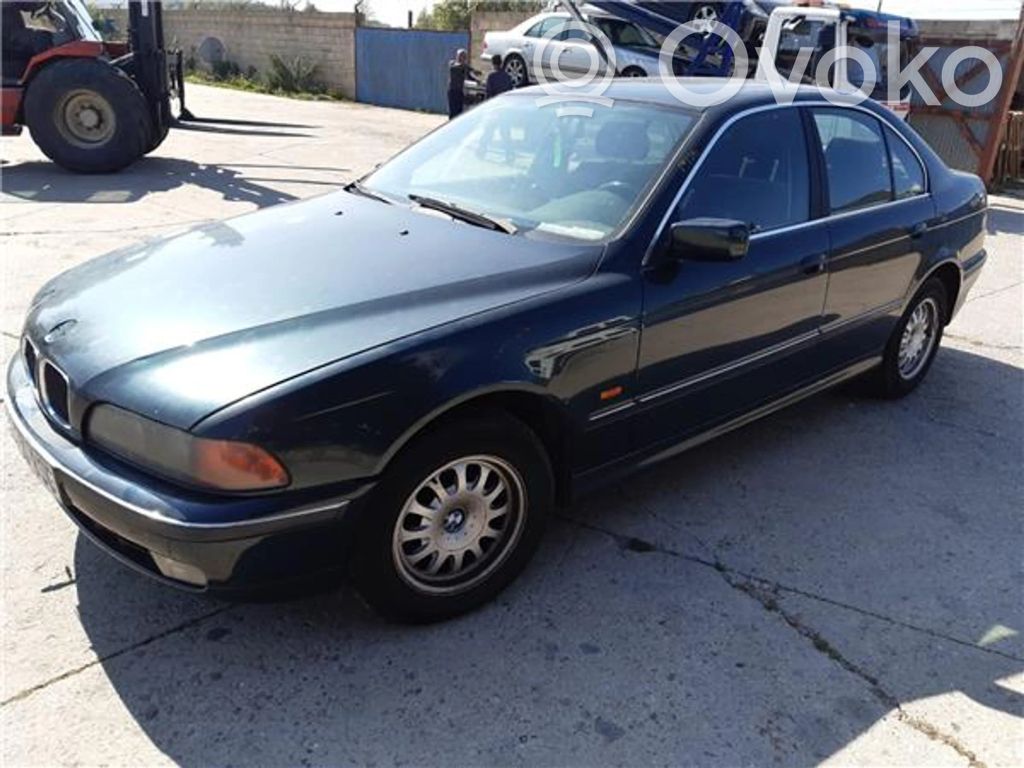 BMW 5 E39 Durvis 