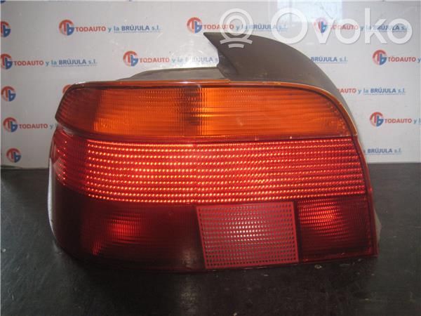 BMW 5 E39 Aizmugurējais lukturis virsbūvē 