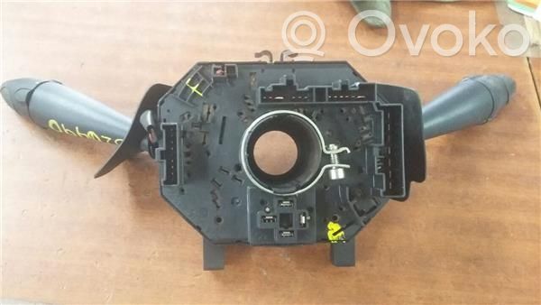 Light switch   719075