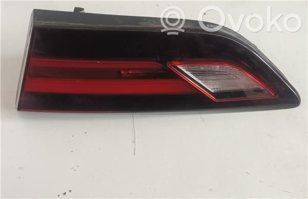 Opel Astra K Luci posteriori del portellone del bagagliaio 