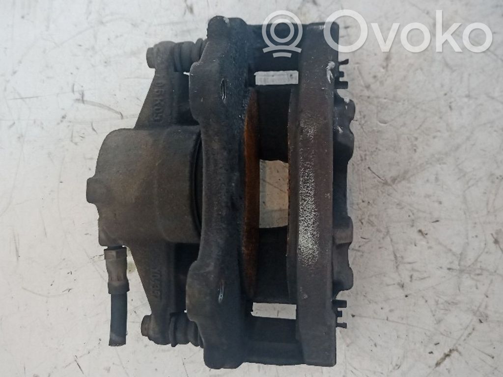 Opel Corsa D Передний суппорт 
